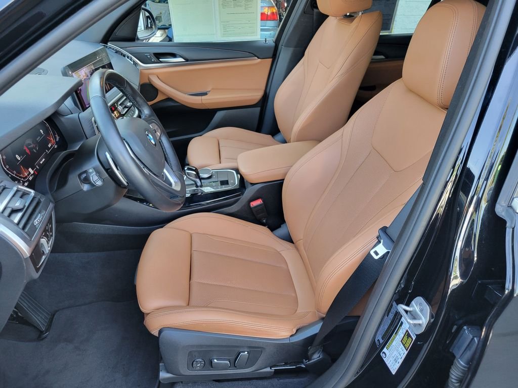 Used 2024 Jet Black BMW sDrive30i image 18