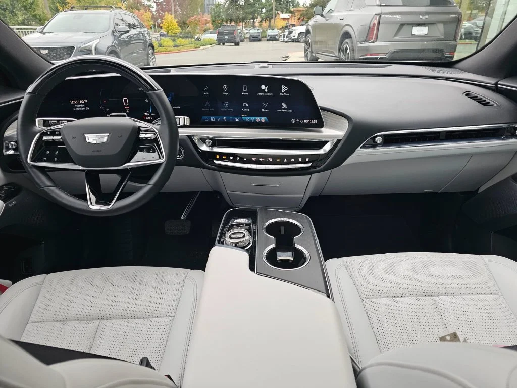 Certified Used 2024 Crystal White Tricoat Cadillac Sport 3 image 22