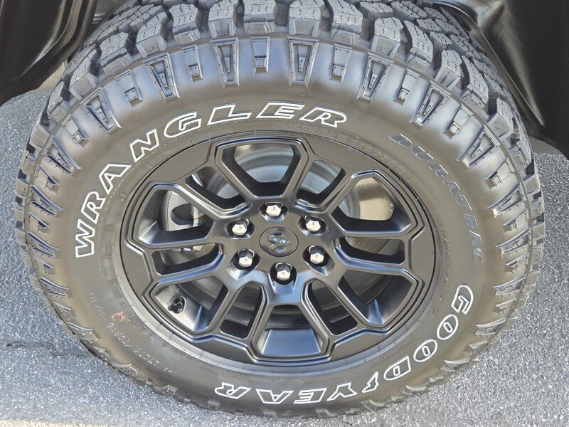 Used 2025 Silver Ram Rebel image 11