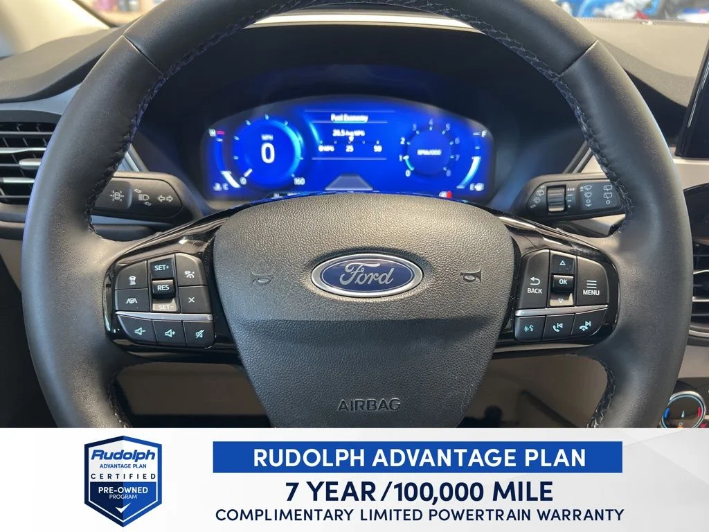 Used 2022 Black Ford SEL image 40