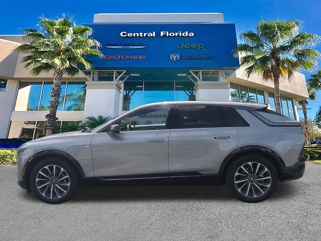Used 2024 Silver Cadillac Sport image 8