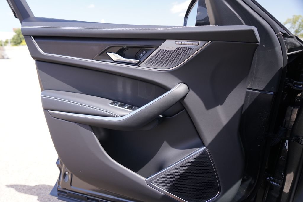 2026 Jaguar F-Pace R-Dynamic S - Photo 18
