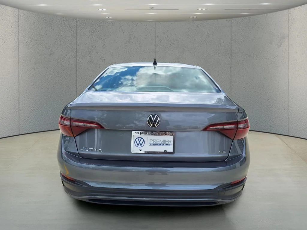 Certified Used 2023 Gray Volkswagen 1.5T SE image 4
