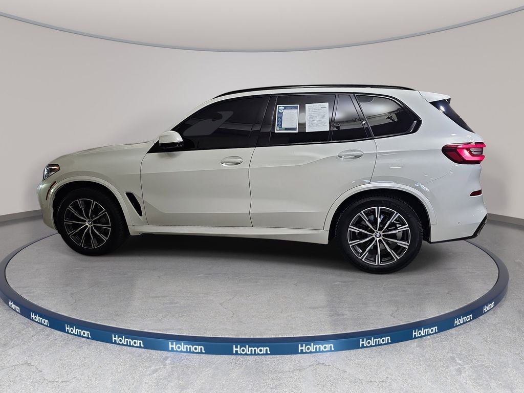Used 2022 White BMW xDrive40i image 9