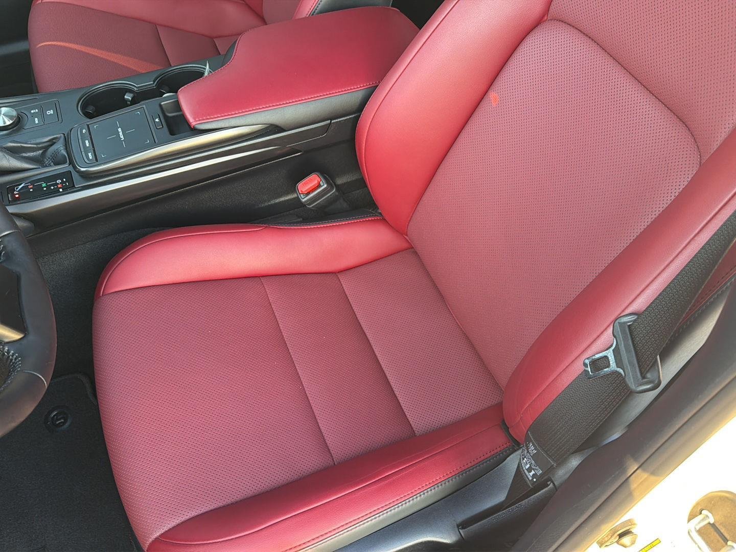 Used 2024 Ultra White Lexus F SPORT image 30