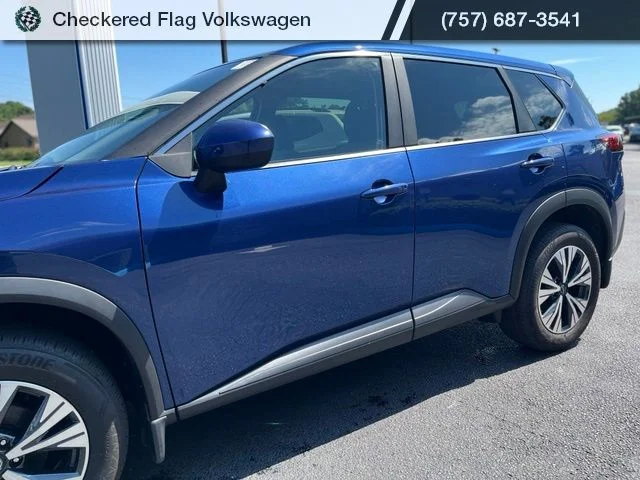 Used 2023 Caspian Blue Metallic Nissan SV image 3