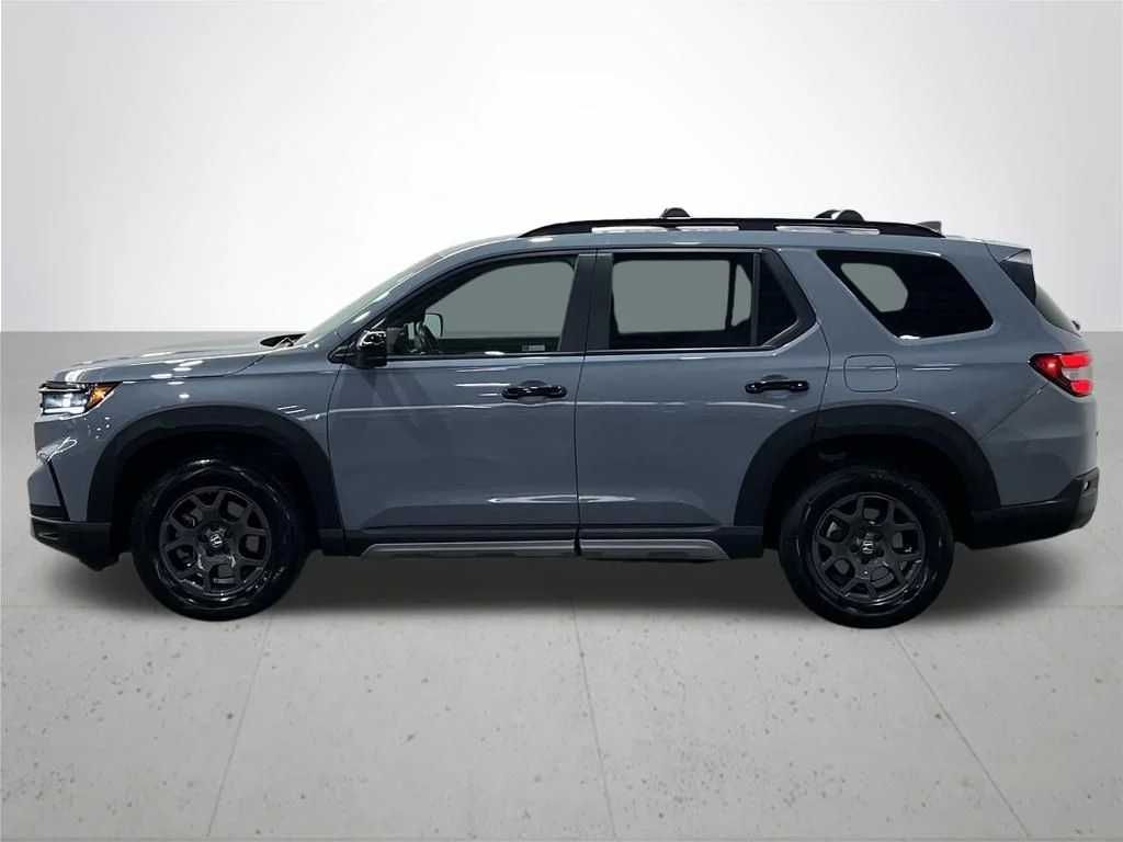 Used 2023 Blue Honda TrailSport image 12