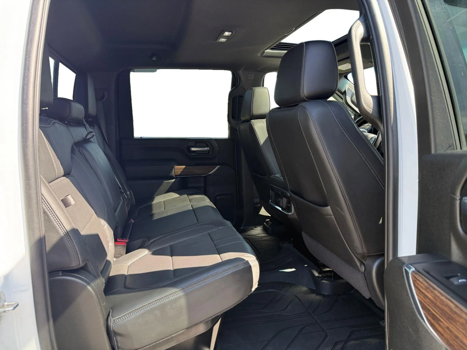 Used 2022 Summit White Chevrolet High Country image 26