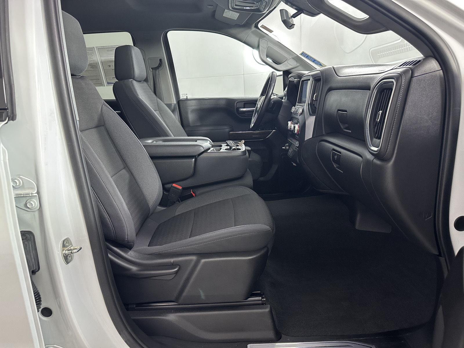 Used 2022 Summit White GMC Elevation image 29