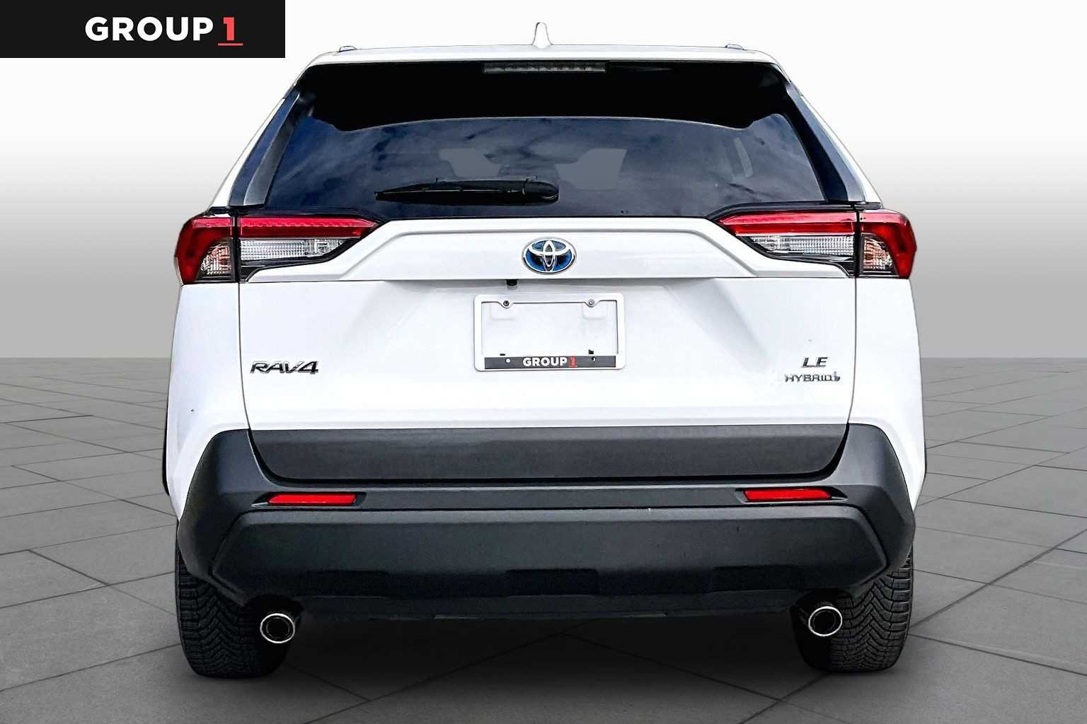 Used 2020 Super White Toyota Hybrid LE image 5
