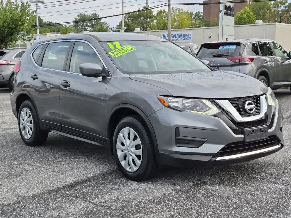 Used 2017 Nissan Rogue S with VIN JN8AT2MV1HW001605 for sale in Newark, DE