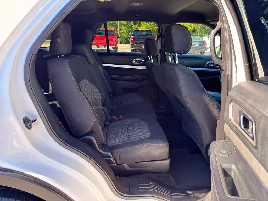 Used 2017 White Ford XLT image 26