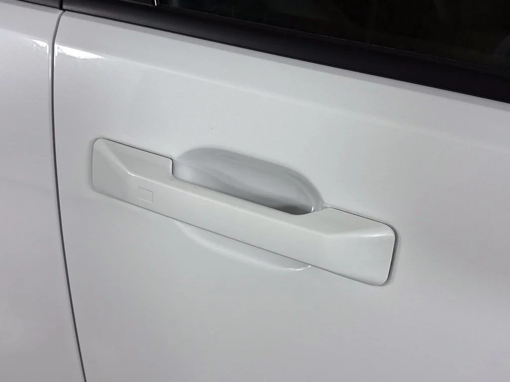 Used 2024 White Hyundai SEL image 12