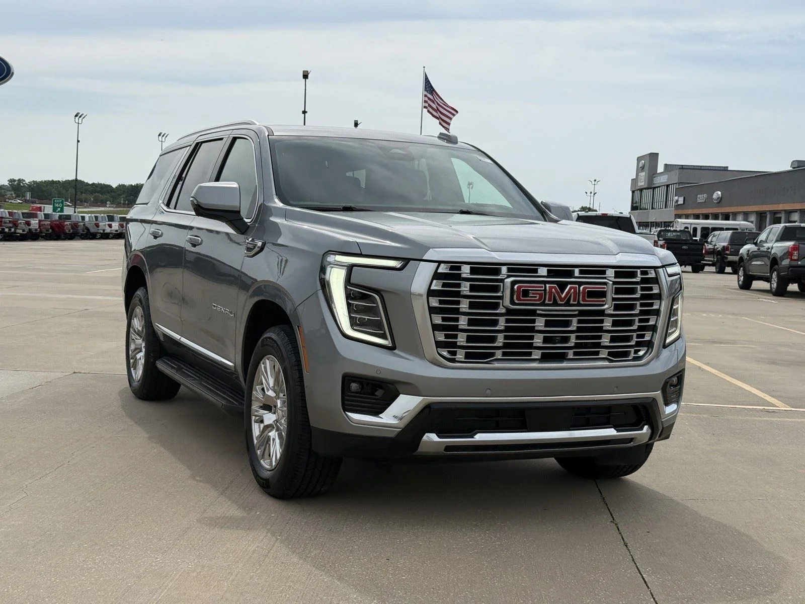 Used 2025 GMC Yukon Denali with VIN 1GKS2DRL5SR189223 for sale in Kansas City