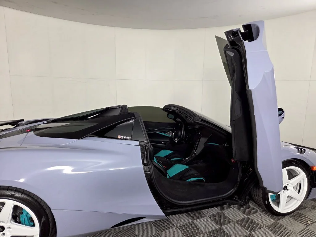 Used 2024 Ceramic Gray McLaren SPIDER image 29