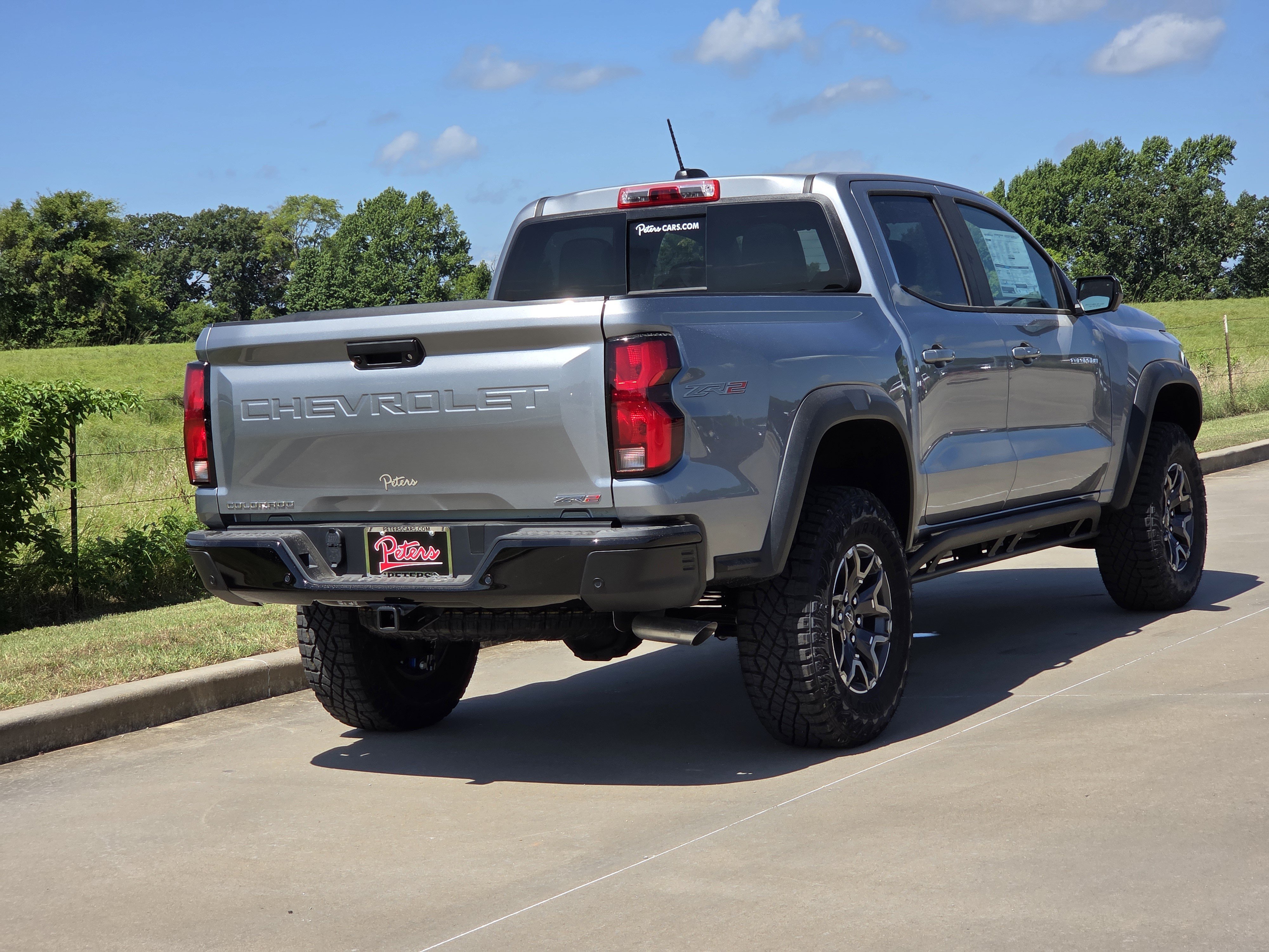 2026 Chevrolet Colorado ZR2 - Photo 3