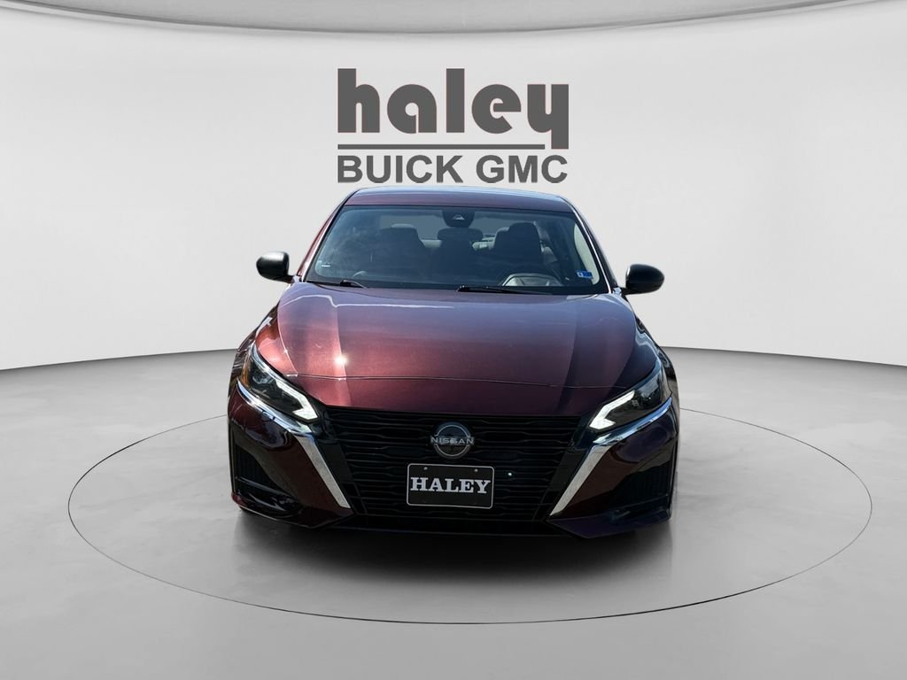 Used 2024 Red Nissan 2.5 SV image 8