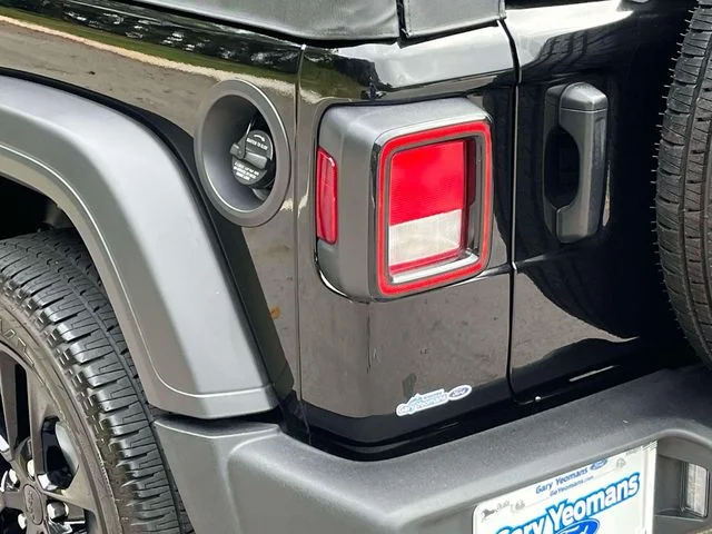 Certified Used 2022 Black Clearcoat Jeep Unlimited Sport S image 10
