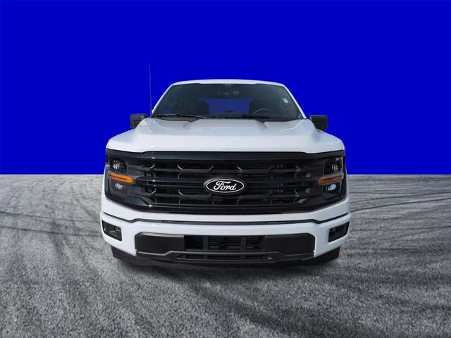 New 2026 Oxford White Ford XLT image 9