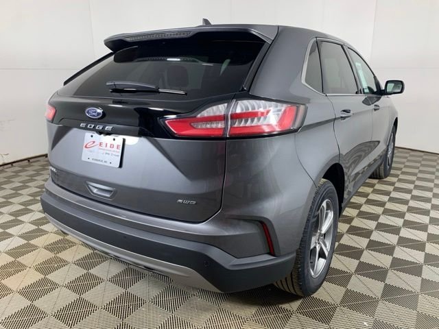 Used 2024 Gray Ford SEL image 16