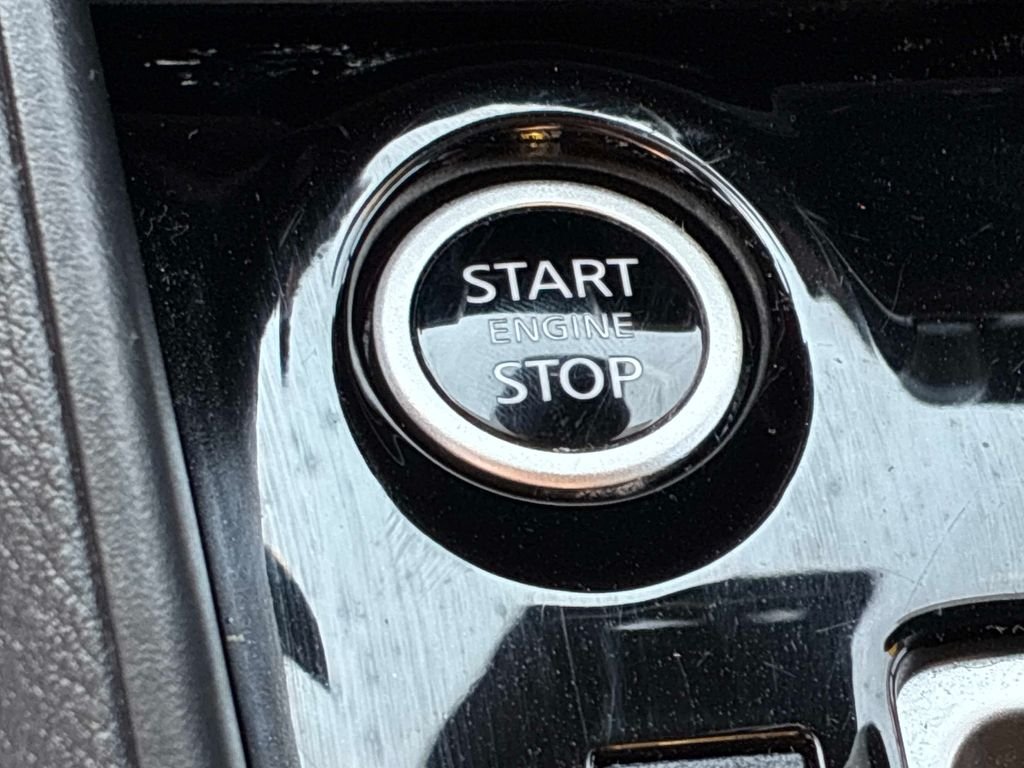 Used 2024 Black Nissan 1.6 SV image 26