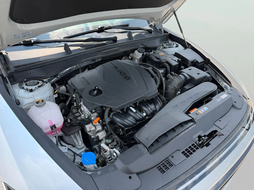 Certified Used 2025 Aero Silver Hyundai SE image 26