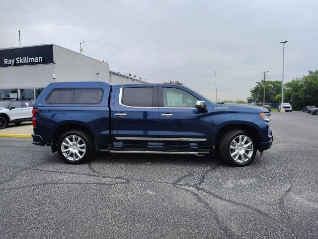 Used 2023 Blue Chevrolet High Country image 8