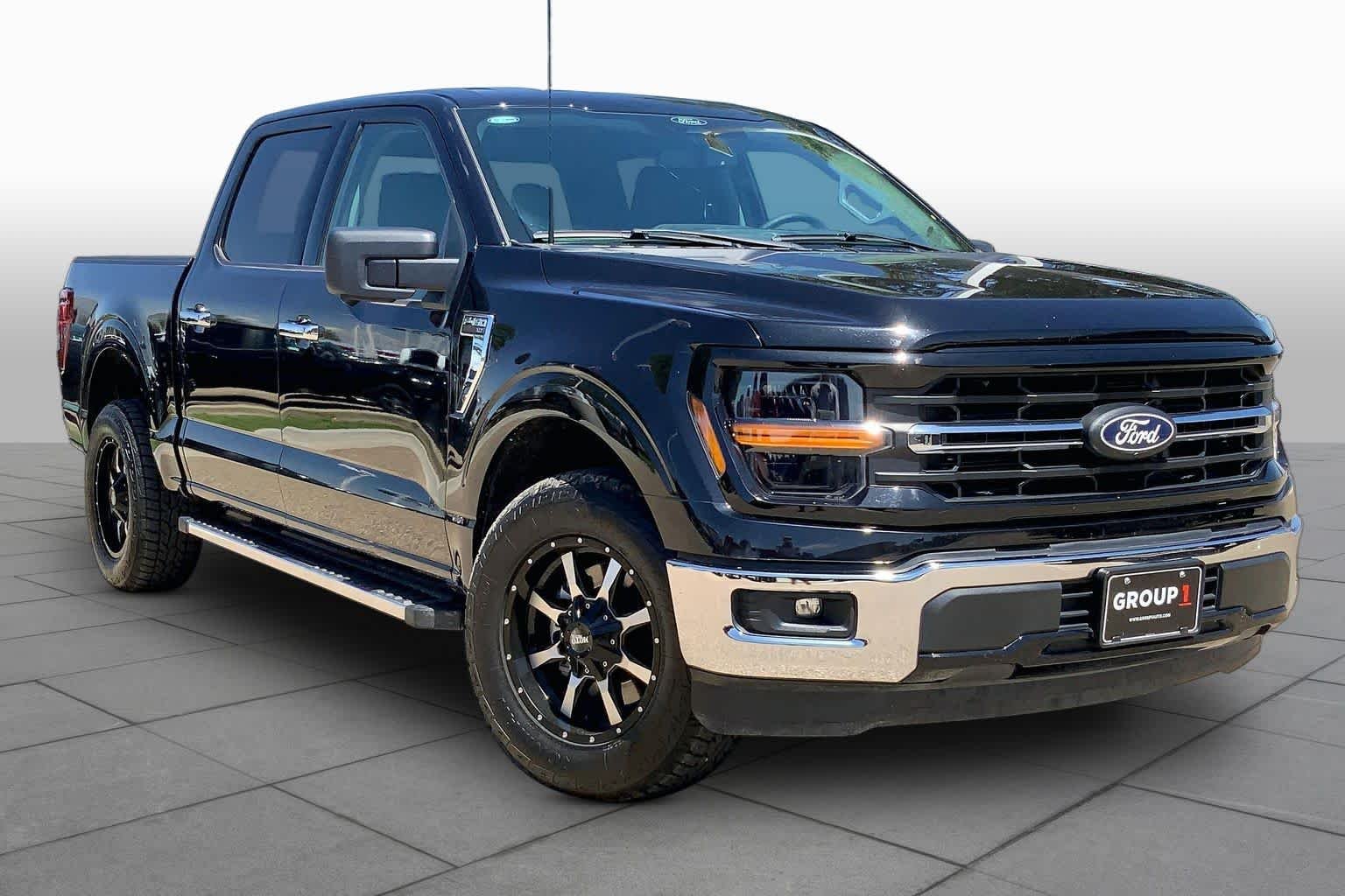 Used 2024 Agate Black Metallic Ford XLT image 3