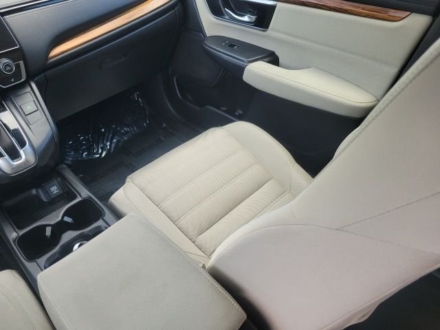 Used 2018 White Honda EX image 15