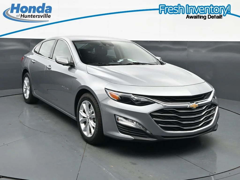 Used 2025 Sterling Gray Metallic Chevrolet LT image 1