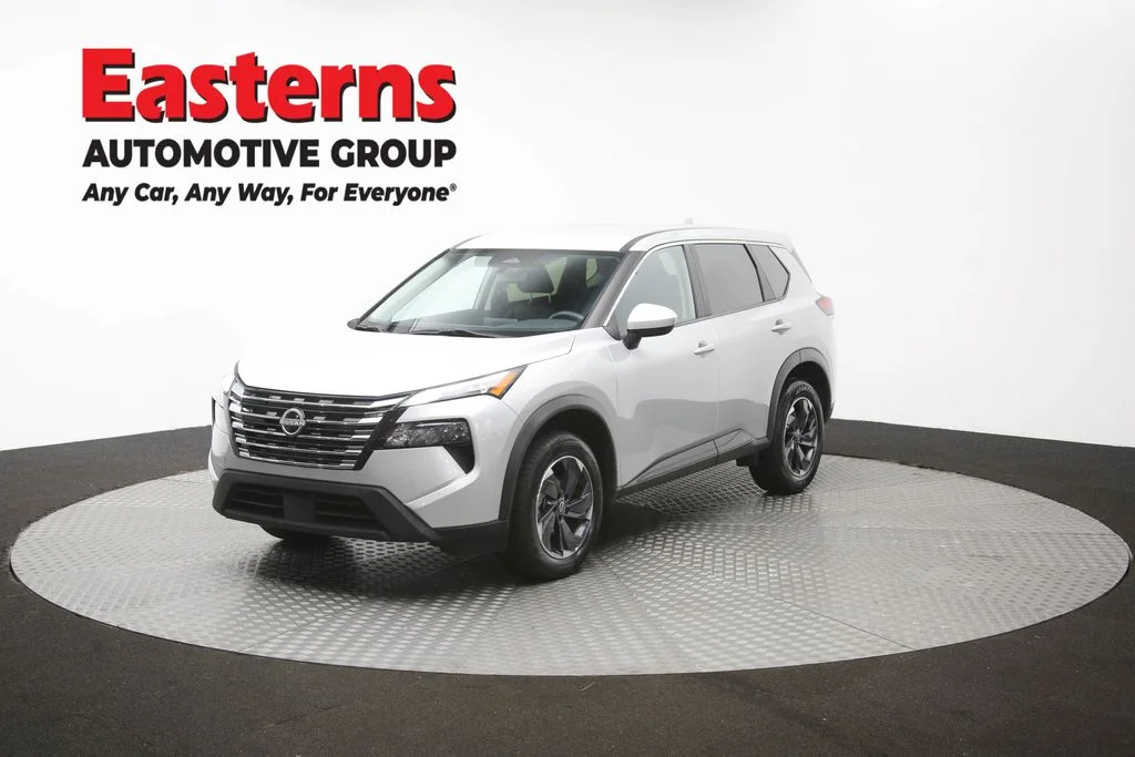 Used 2024 Silver Nissan SV image 54