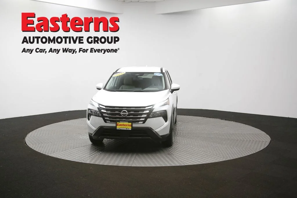 Used 2024 White Nissan SV image 52
