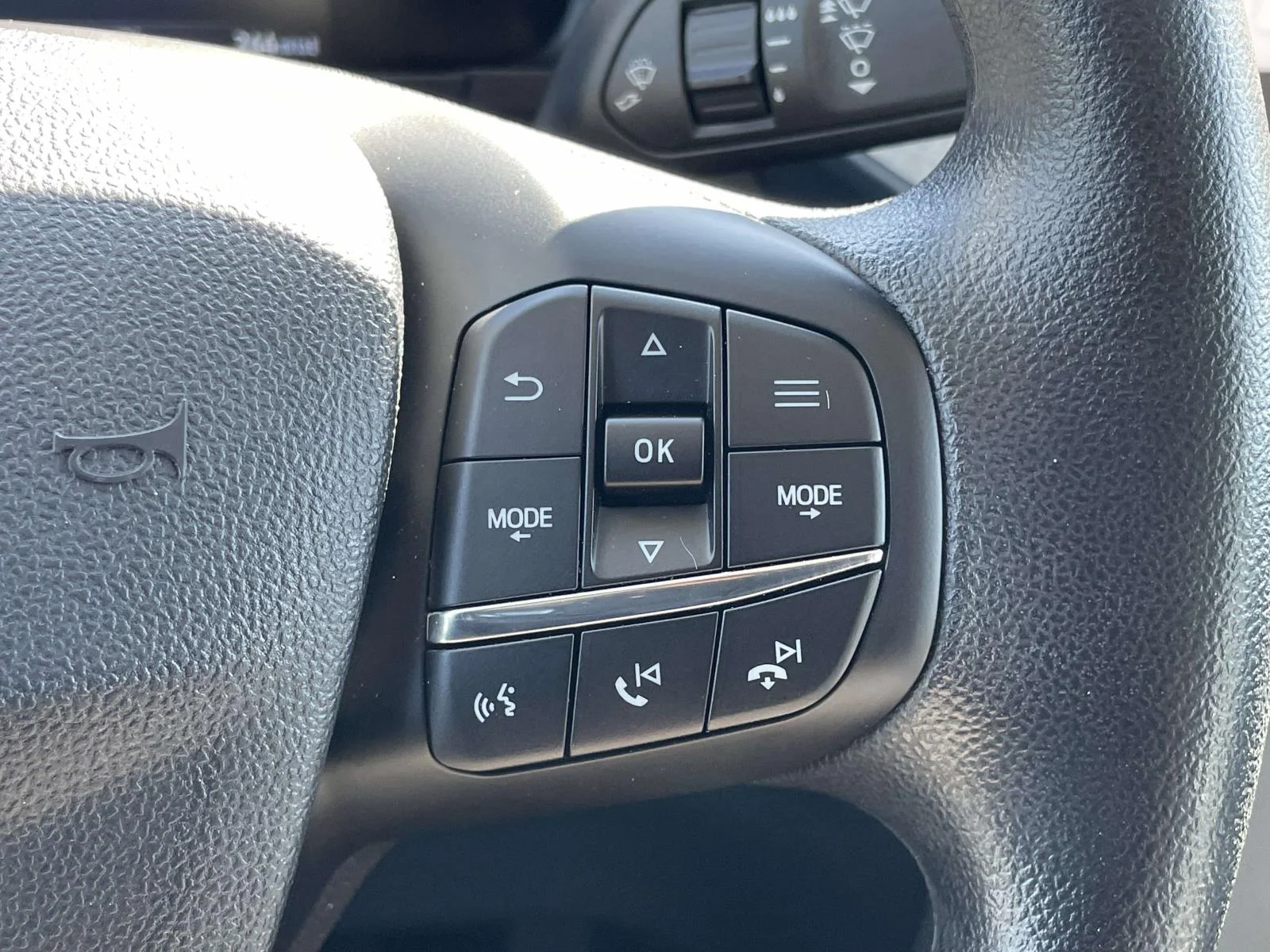 Used 2025 Desert Sand Ford XLT image 11