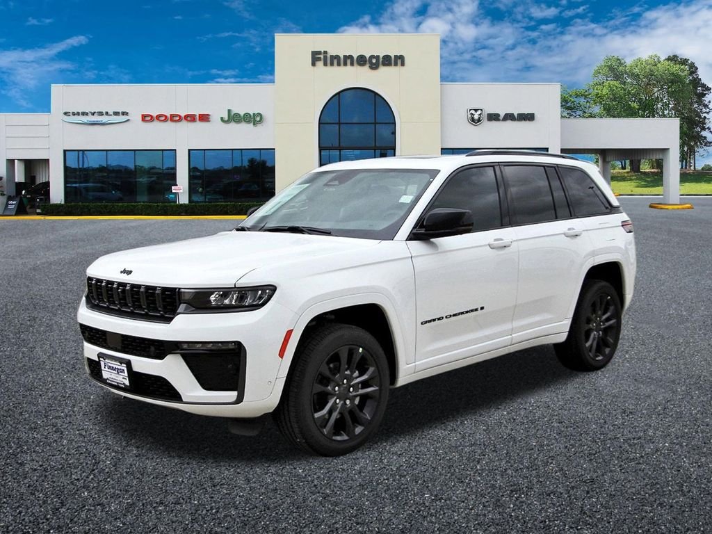New 2026 Bright White Clear-Coat Exterior Paint Jeep Limited Reserve image 3
