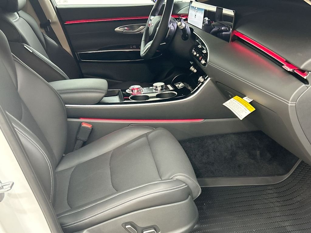 New 2026 Alta White Genesis 2.5T image 16
