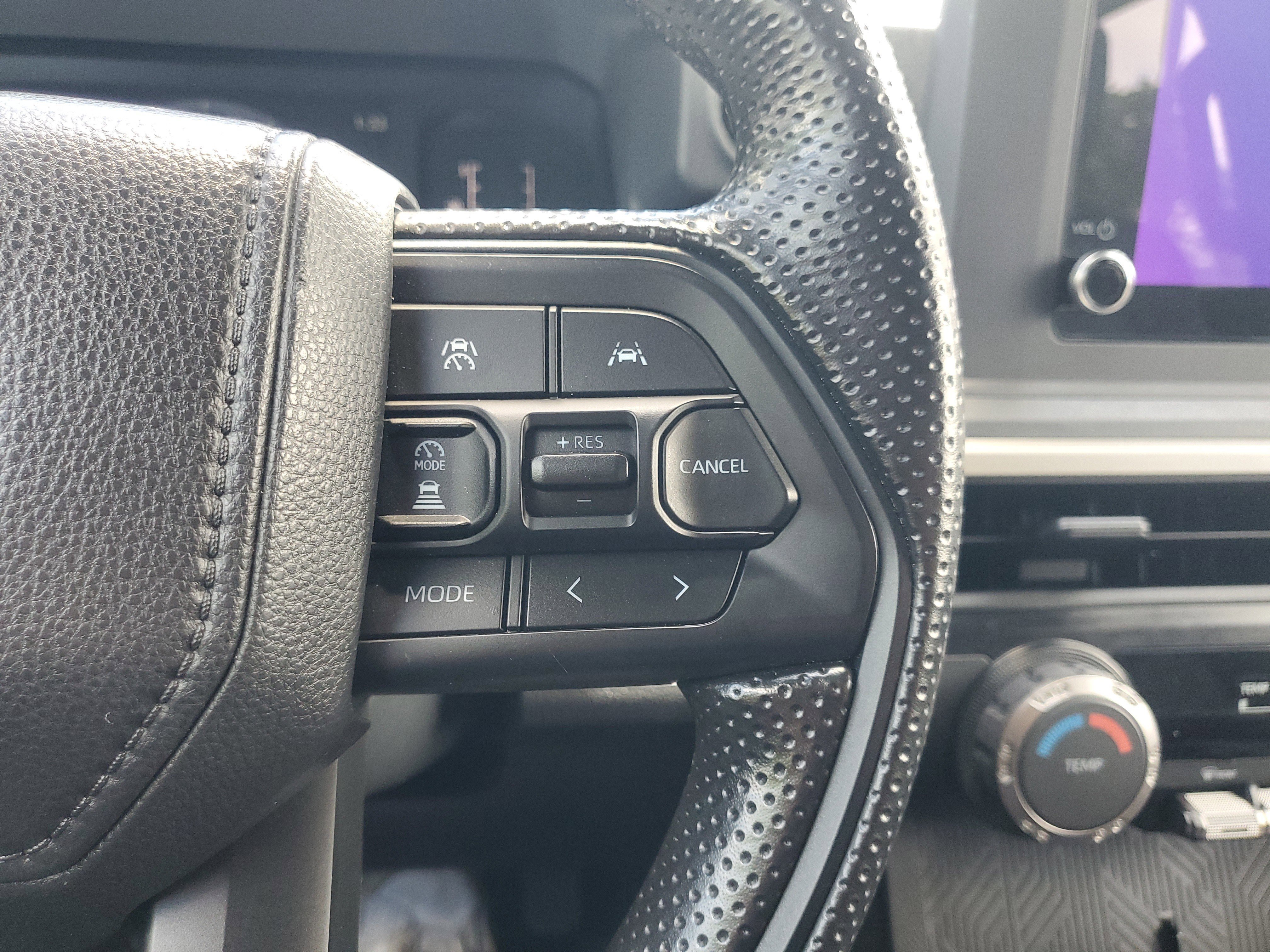 Certified Used 2025 Ice Toyota SR image 20