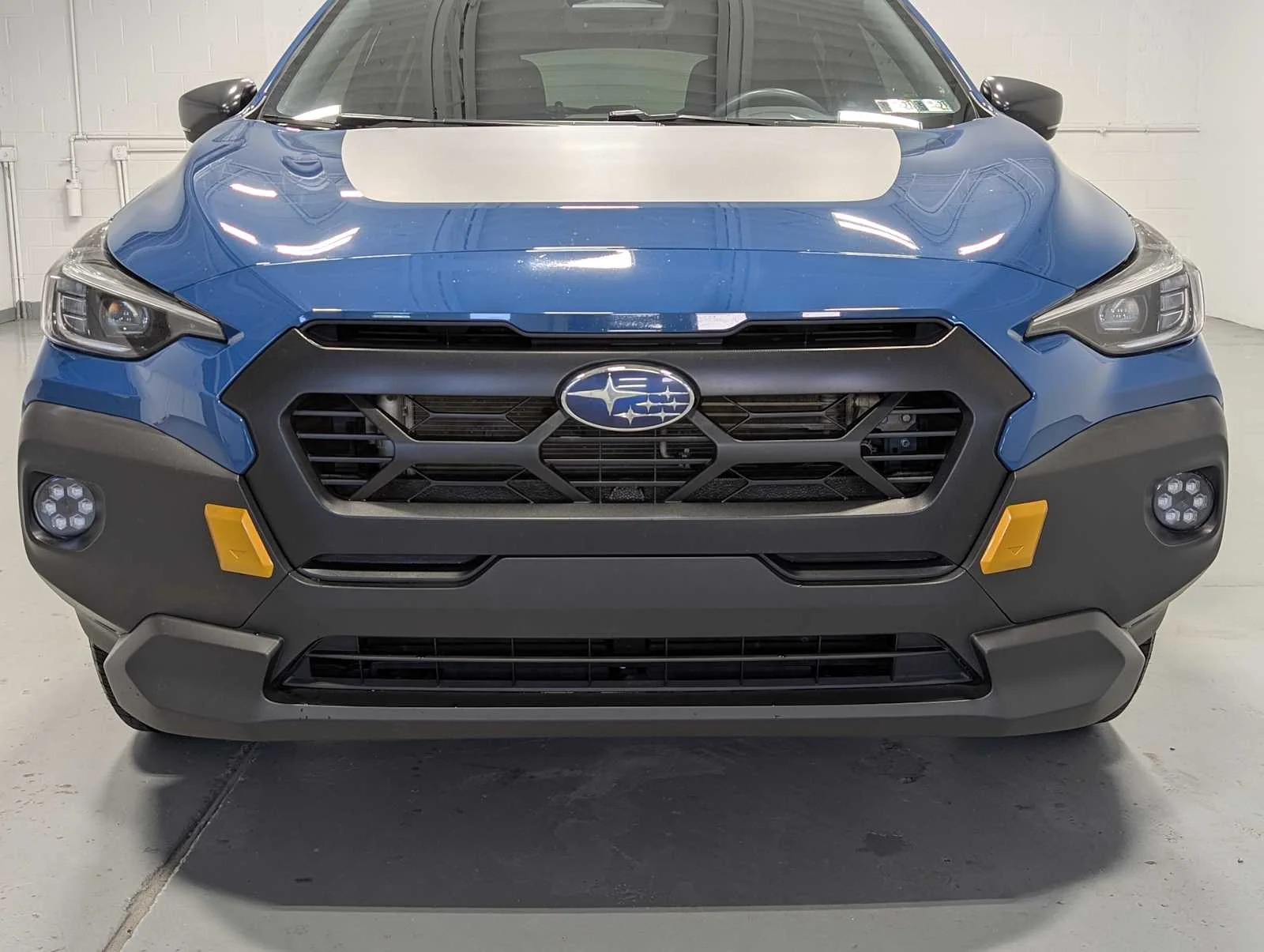 Used 2024 Geyser Blue Pearl Subaru Wilderness image 2