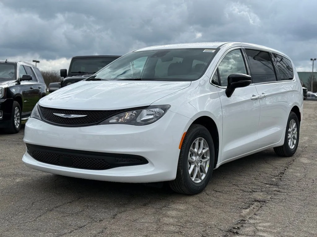 New 2026 Bright White Clear-Coat Exterior Paint Chrysler LX image 2