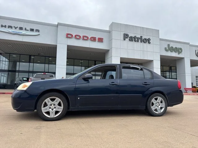 Used 2007 Blue Chevrolet LT image 4