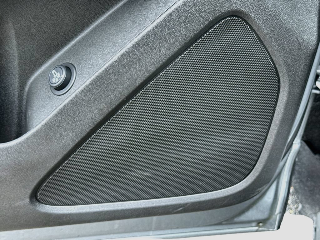 Used 2023 STERLING GRAY METALLIC Chevrolet LT image 19