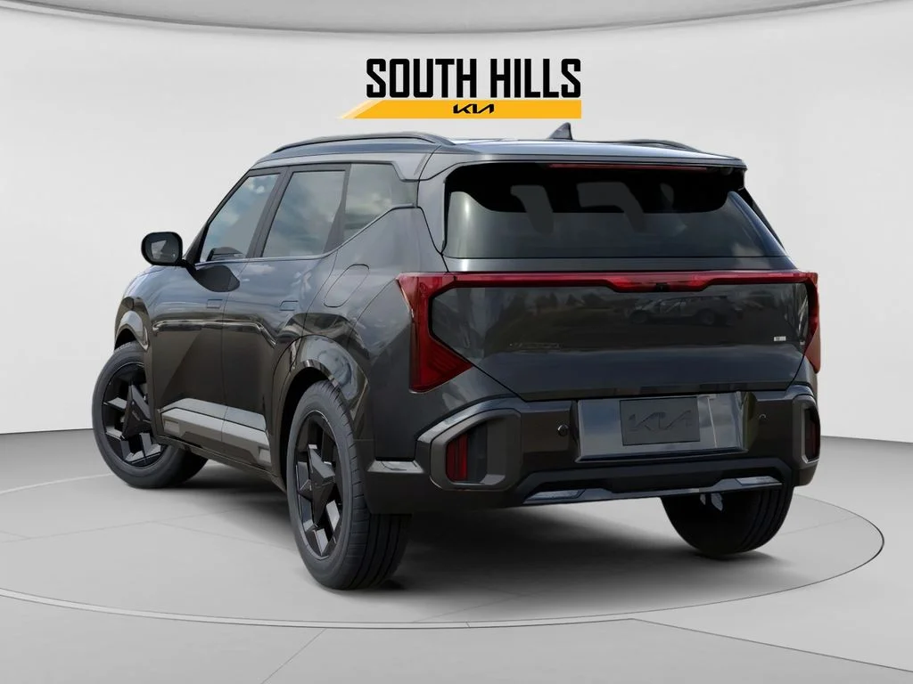 New 2027 Gray Kia X-Line image 4