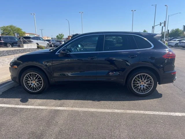 2016 Porsche Cayenne S E-Hybrid's photo