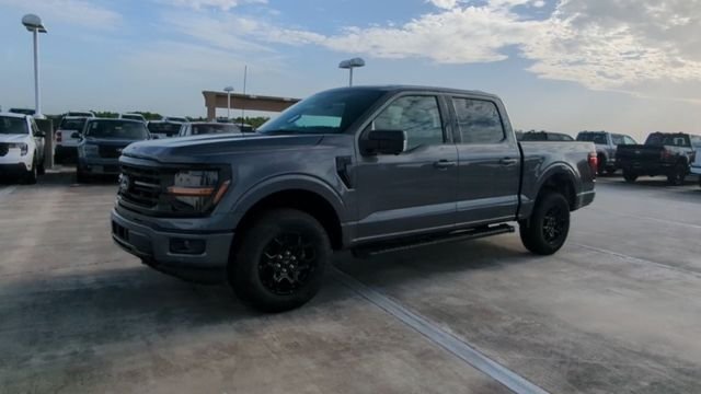 New 2026 Carbonized Gray Metallic Ford XLT image 76