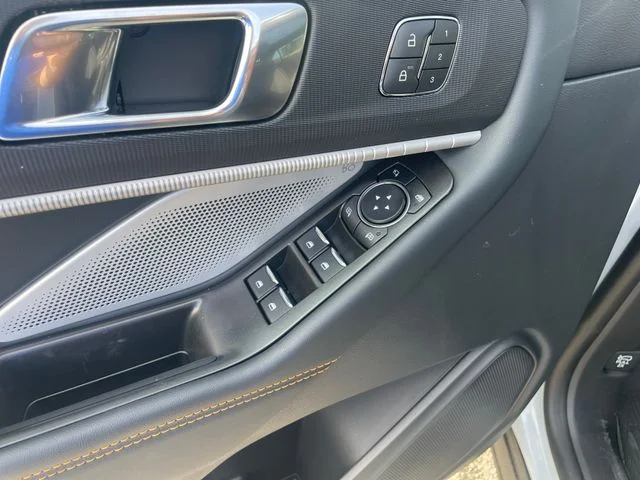 2026 Ford Explorer Tremor - Photo 18