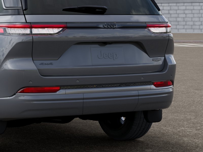 New 2027 Sting-Gray Clear-Coat Paint Jeep Summit image 13