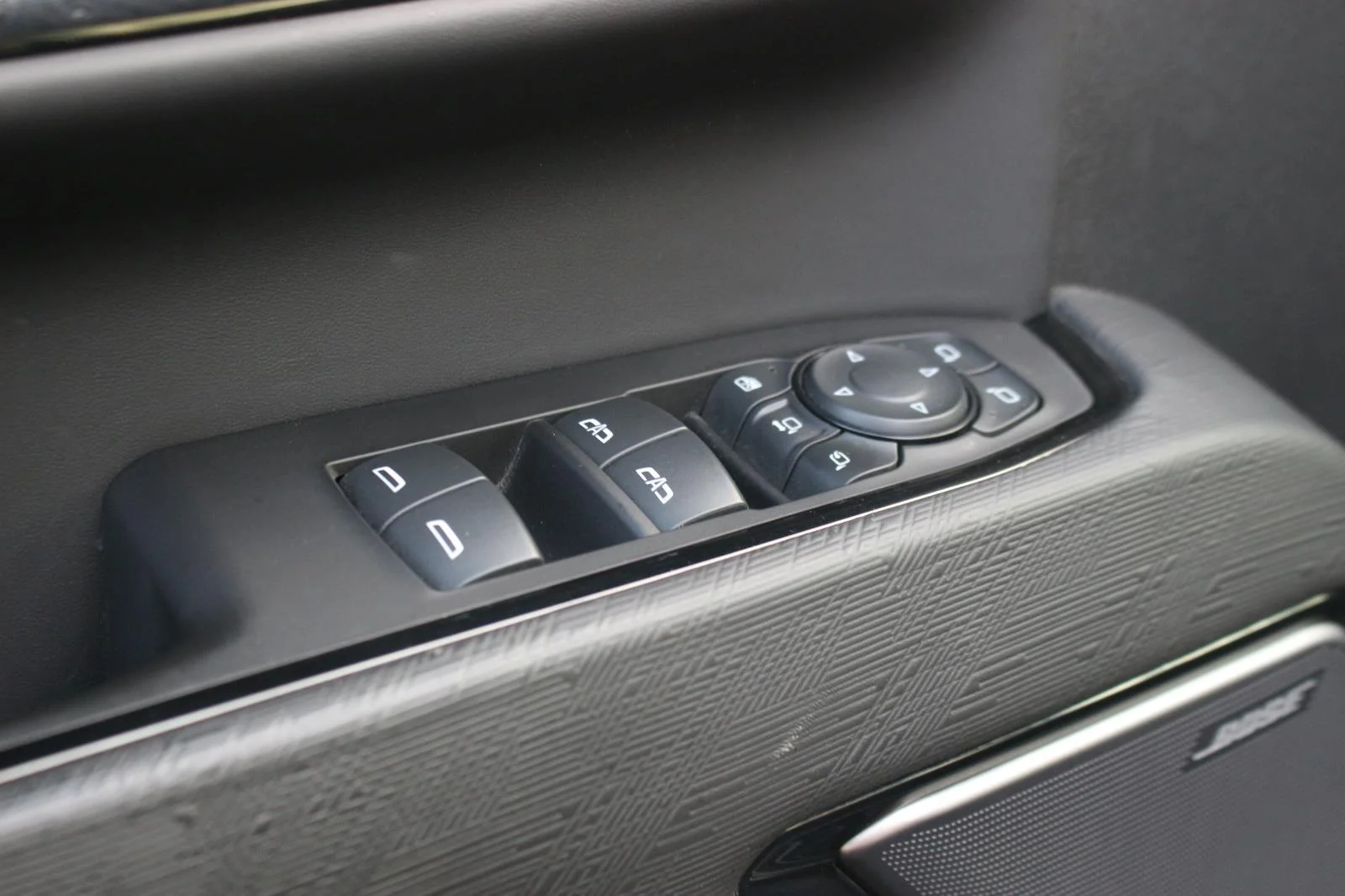 Used 2024 Titanium Rush Metallic GMC AT4X image 15