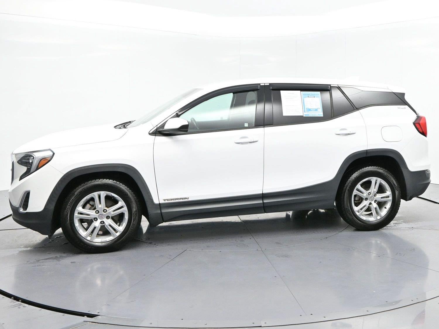 Used 2020 Summit White GMC SLE image 4