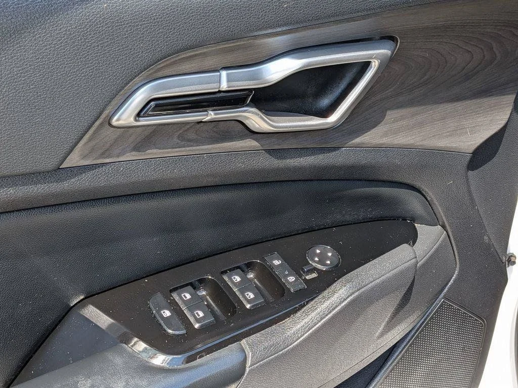 Used 2023 White Kia X-Line image 12