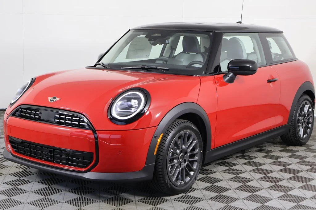 2026 MINI Hardtop's photo