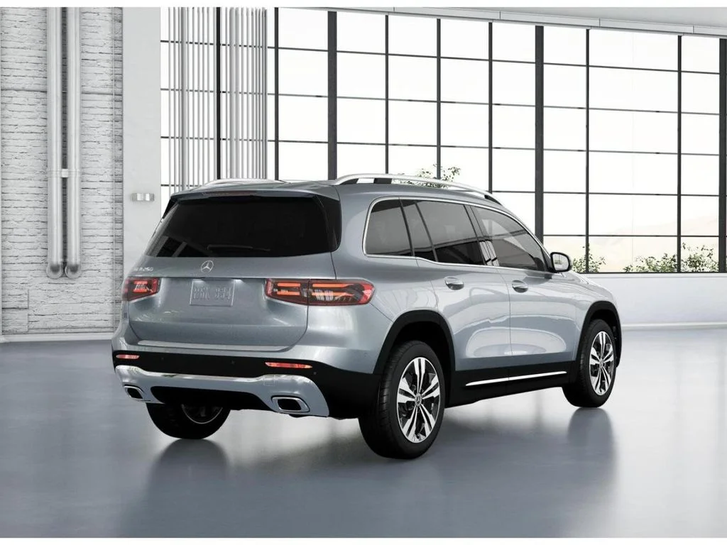 Used 2026 Silver Mercedes-Benz GLB 250 image 22
